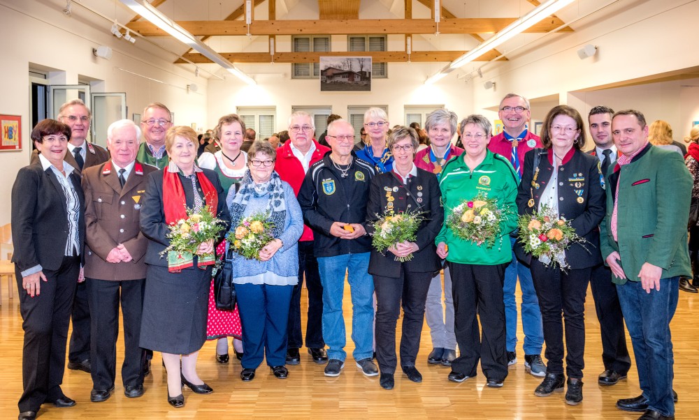 Vereinsempfang der Marktgemeinde Gars - 17 Goldene Ehrennadeln für verdiente Mitglieder
                                    verliehen